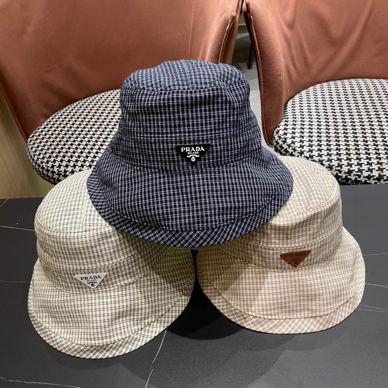 Prada hat 061014